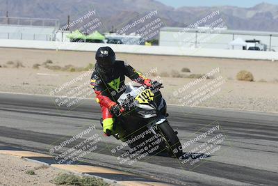 media/Oct-30-2025-Racers Edge (Thu) [[dabbdaf680]]/3-B Group/Session 3 (Turn 15 Inside)/